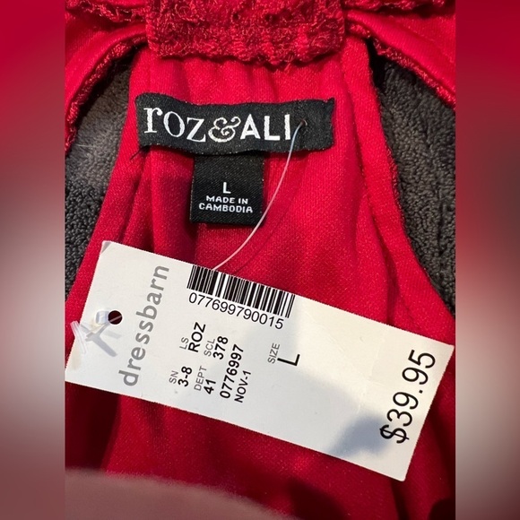 Roz & Ali Red Lace 3/4 Sleeve Cut out back large Blouse - Picture 5 of 6